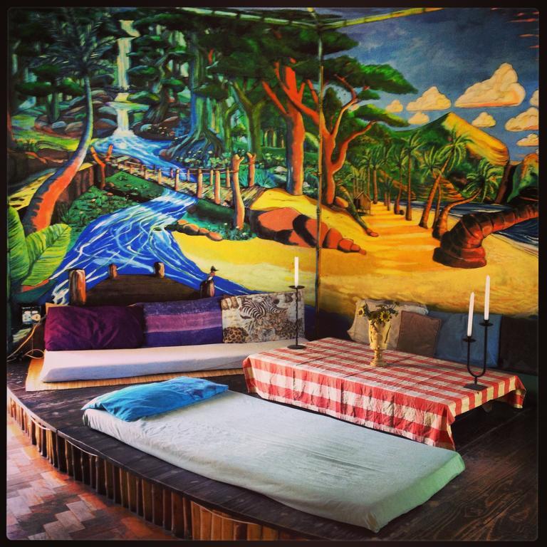 Jungle Monkey Backpackers Hostel Port Saint Johnʼs Buitenkant foto